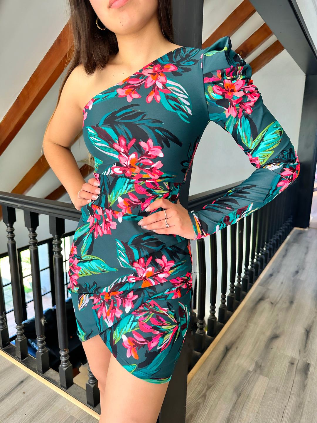 VESTIDO LOUIJAN ASIMÉTRICO RAIZA
