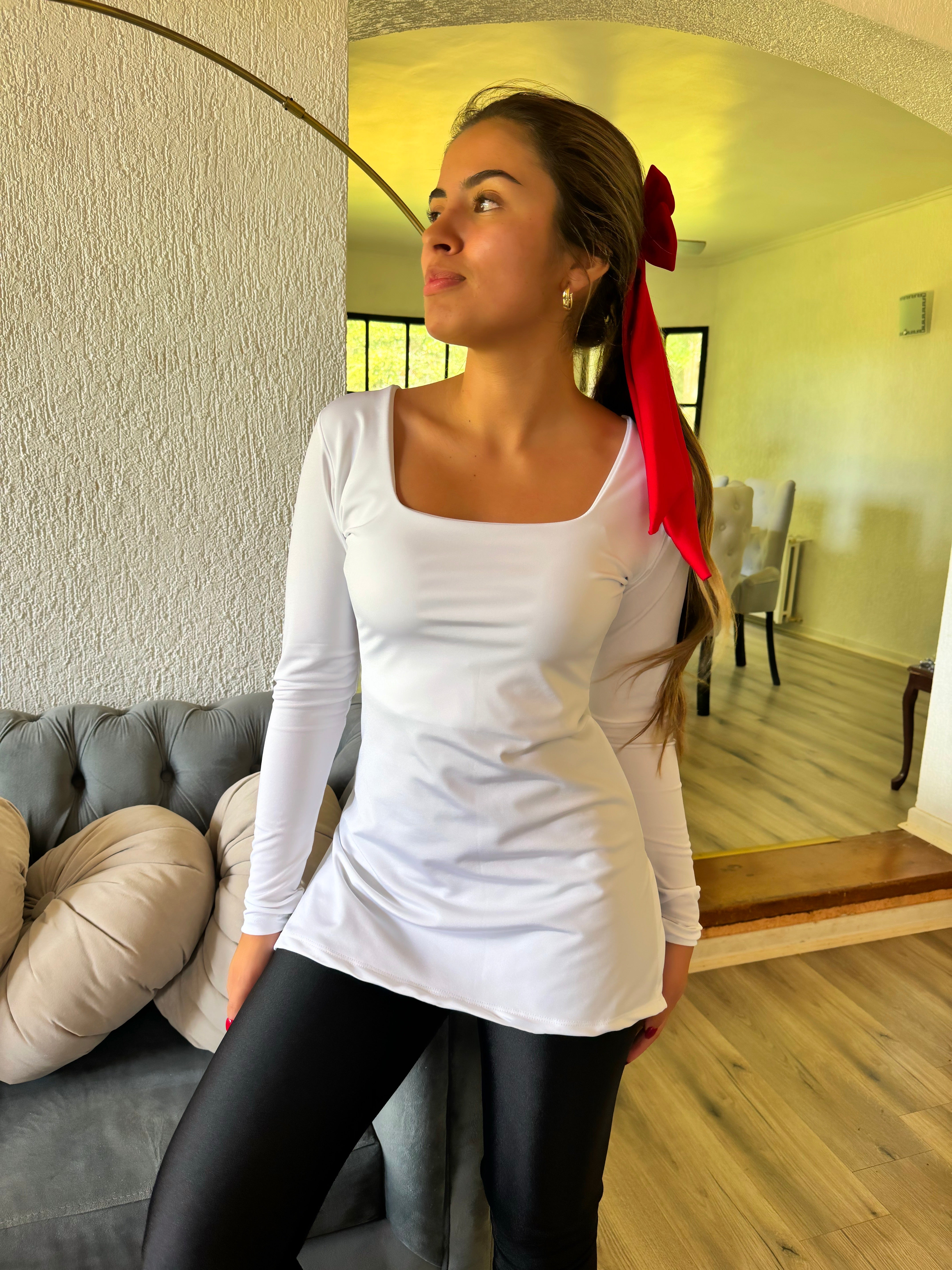 POLERA BEA CUELLO CUADRADO COLOR A ELECCIÓN