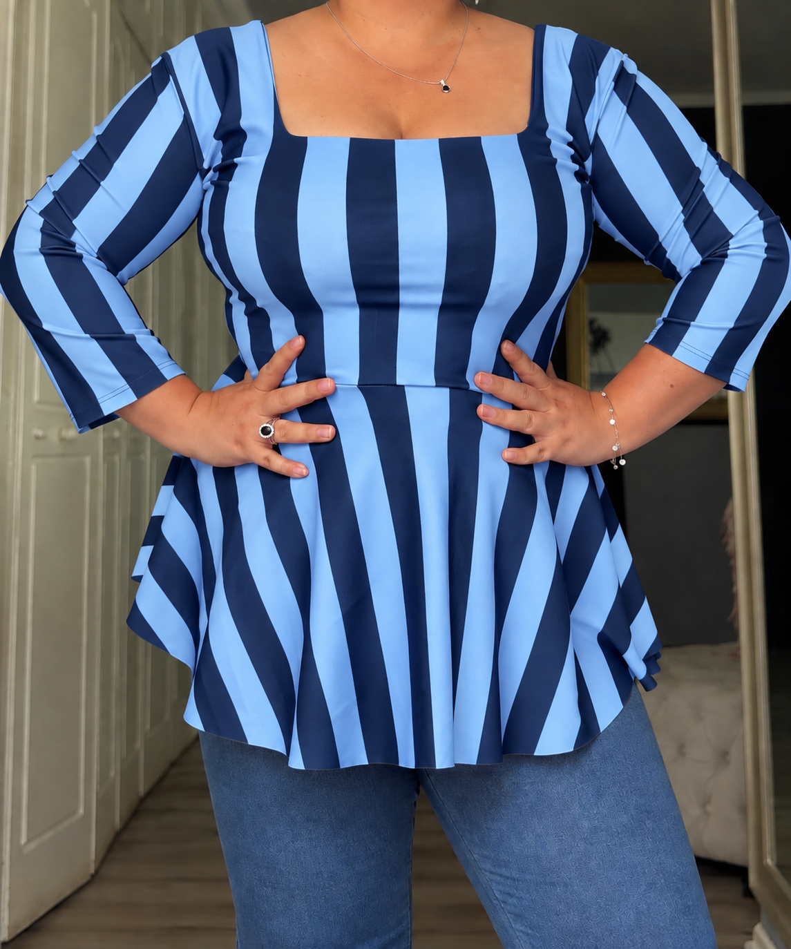 PEPLUM ESCOTE CUADRADO FANCY BLUE PREVENTA