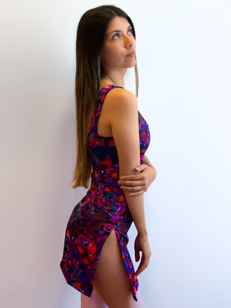 TRAJE DE BAÑO VESTIDO MALENA ESCOTE MÁS CERRADO ESTAMPA A ELECCION