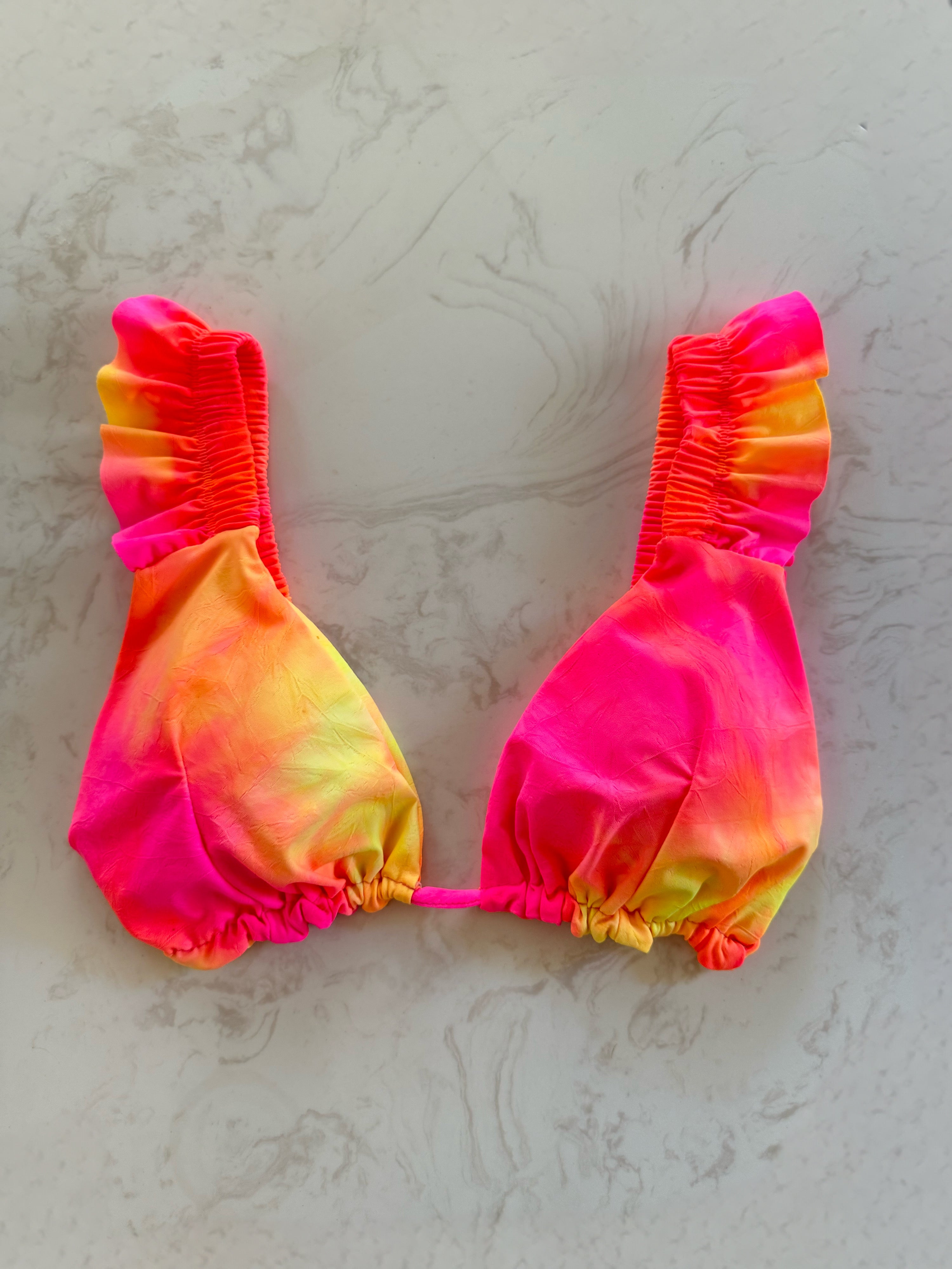 TOP LIPA TRIÁNGULO ESTAMPADO A ELECCION