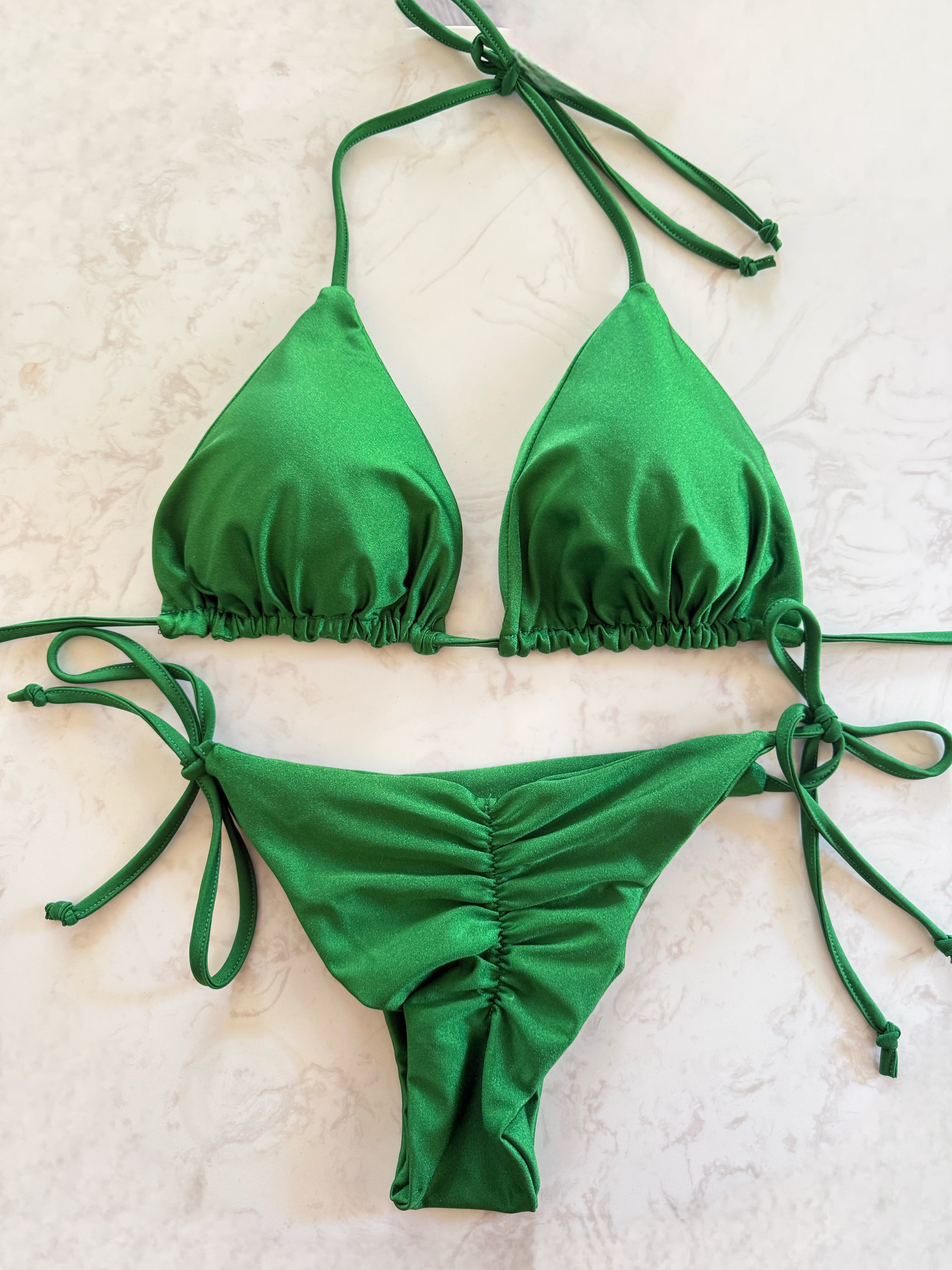 TOP TRIÁNGULOS + BOTTOMS PASCUALA COLOR A ELECCION