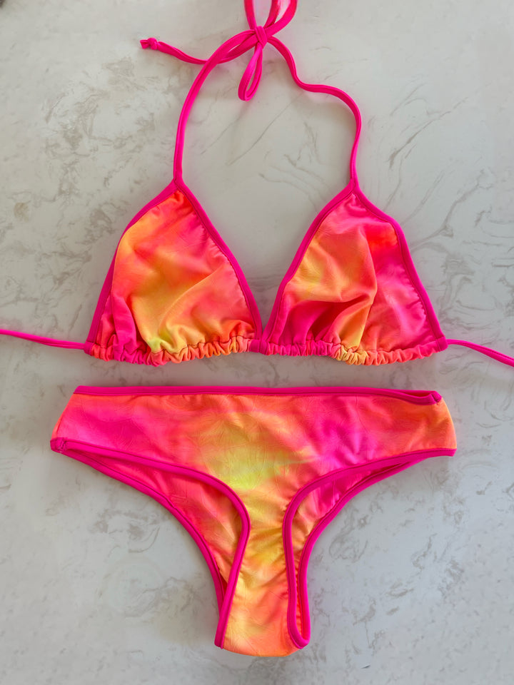 TOP TRIÁNGULOS RIVIERA + BOTTOMS RIVIERA ESTAMPADO A ELECCION
