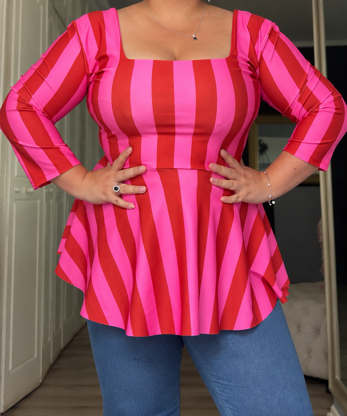 PEPLUM ESCOTE CUADRADO FANCY