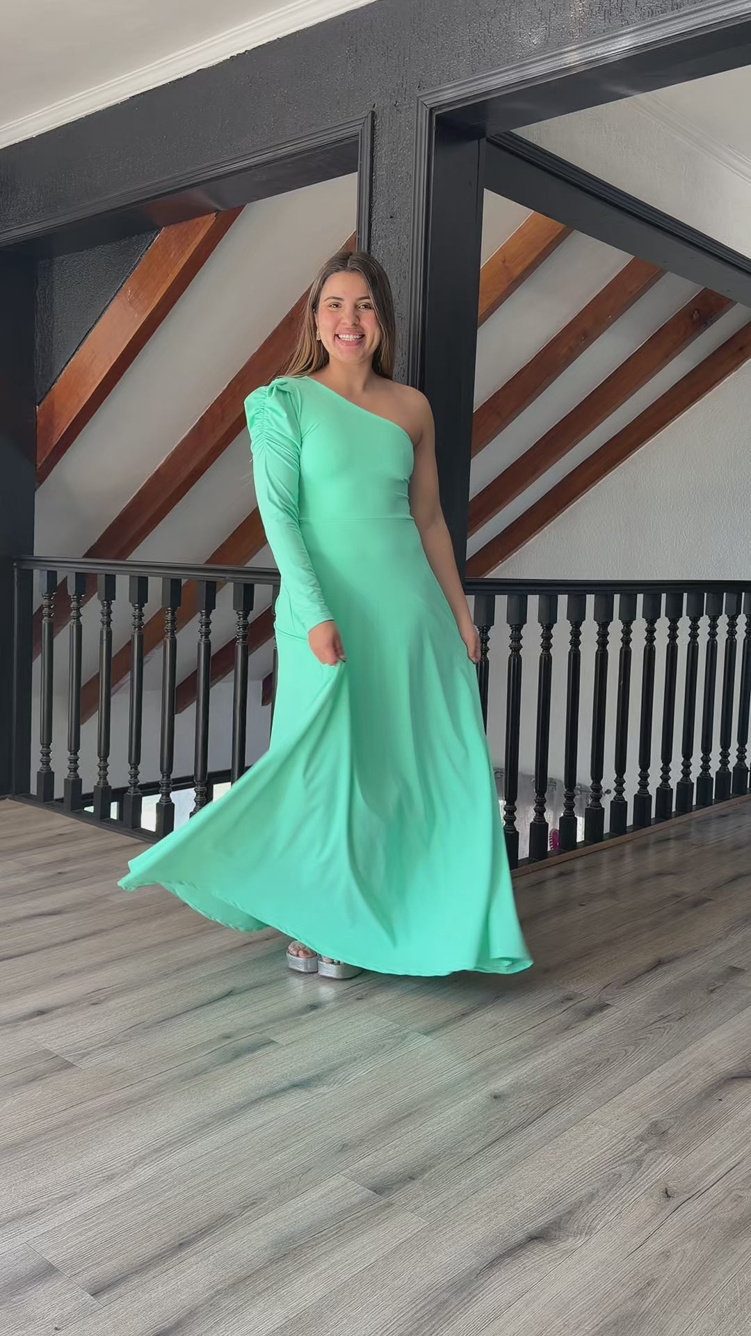 MAXI DRESS LOUIJAN COLOR A ELECCIÓN