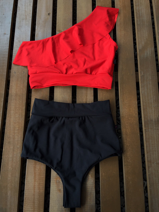 TOP UN HOMBRO VOLADOS COLOR A ELECCION + BOTTOMS BLACK A ELECCION 