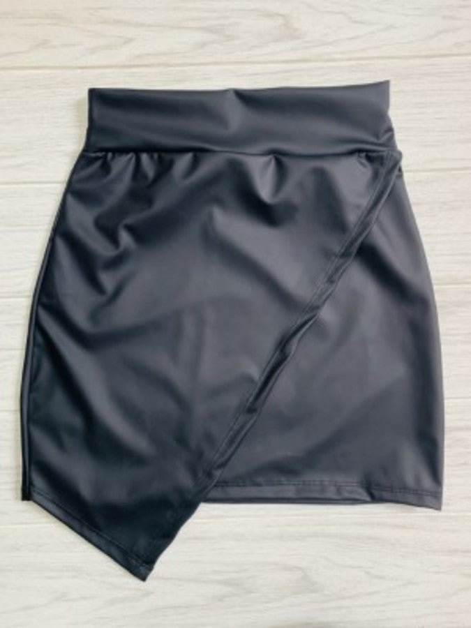 FALDA ASIMETRICA LEATHER